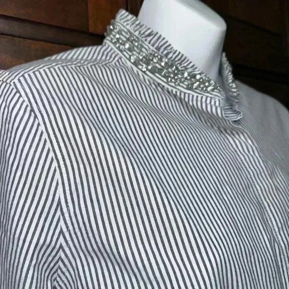Elle Button Down Shirt Women’s Size 12 / Stripes w/ Rhinestone Neck - Picture 5 of 15